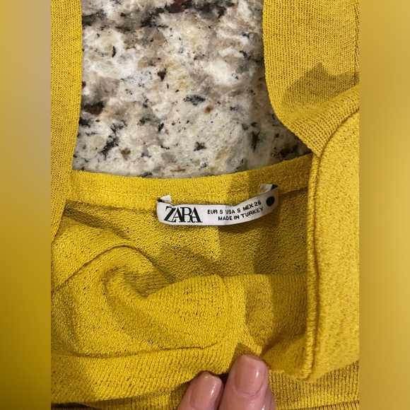 Yellow Zara shorts and crop top set - Picture 4 of 5